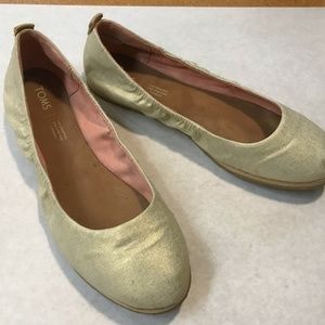 TOM'S OLIVIA NATURAL SHIMMER CANVAS FLATS